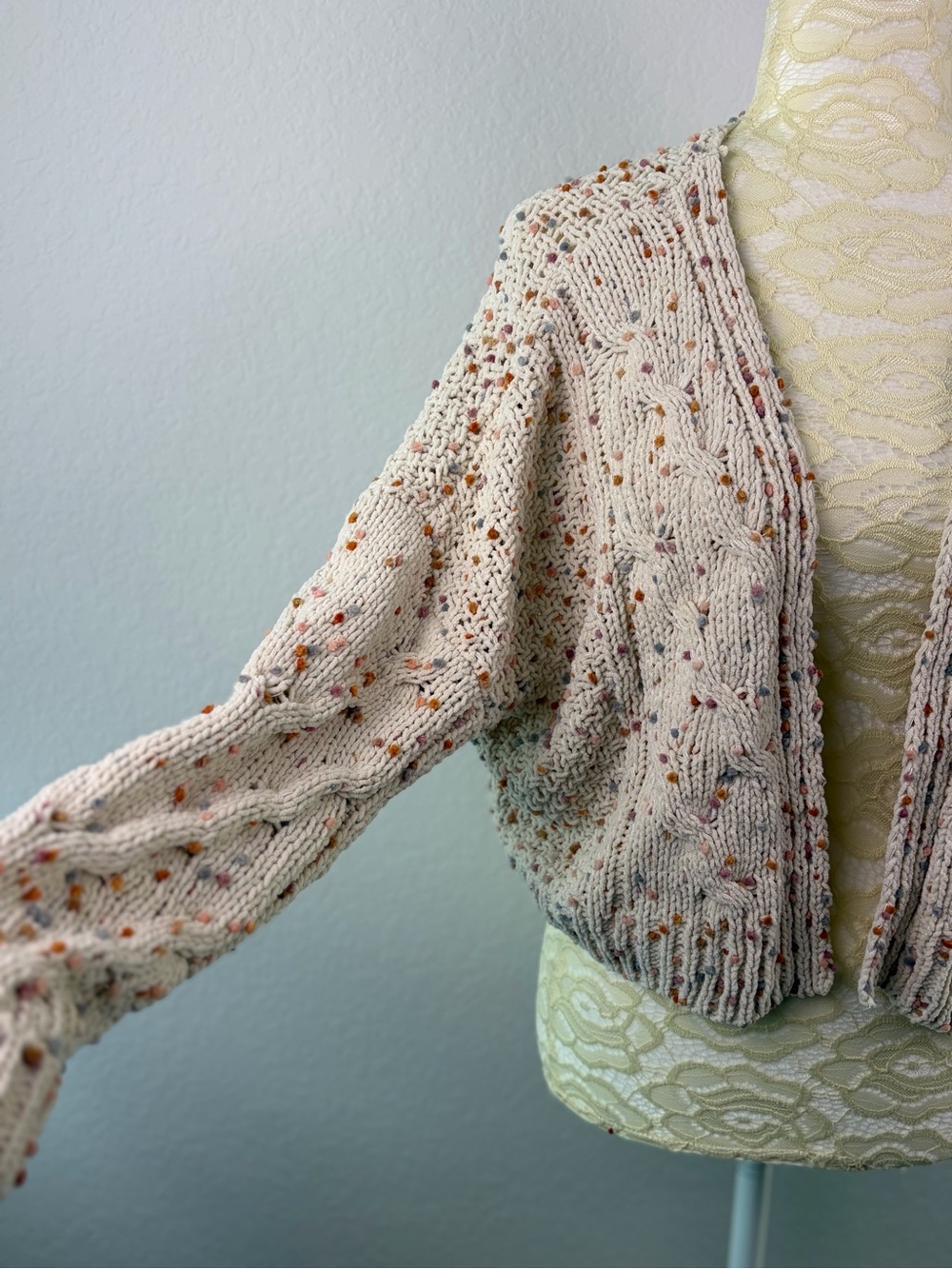 Moon & Madison Open Front Cropped Chunky Knit Cardigan Confetti Speckled Small - Picture 4 of 13